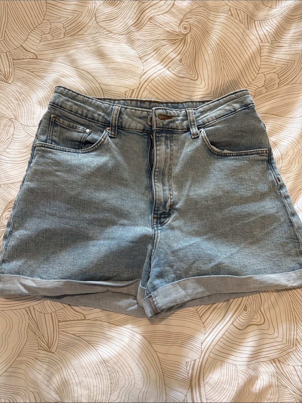 H&M Mom Shorts Ultra High Waist 10
